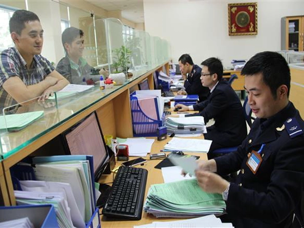Accreditation of customs clearance agency activities